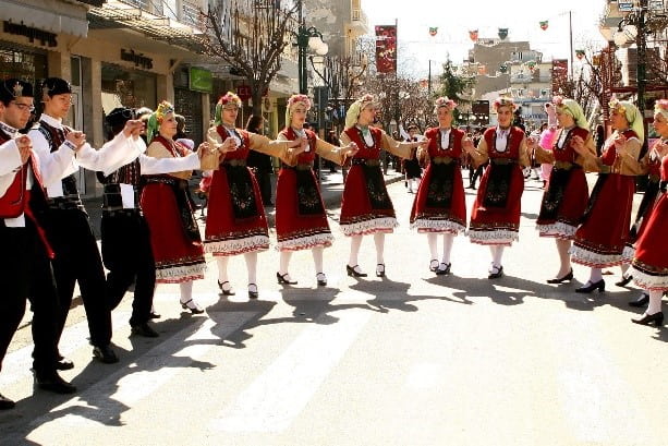 فرهنگ مردم در یونان