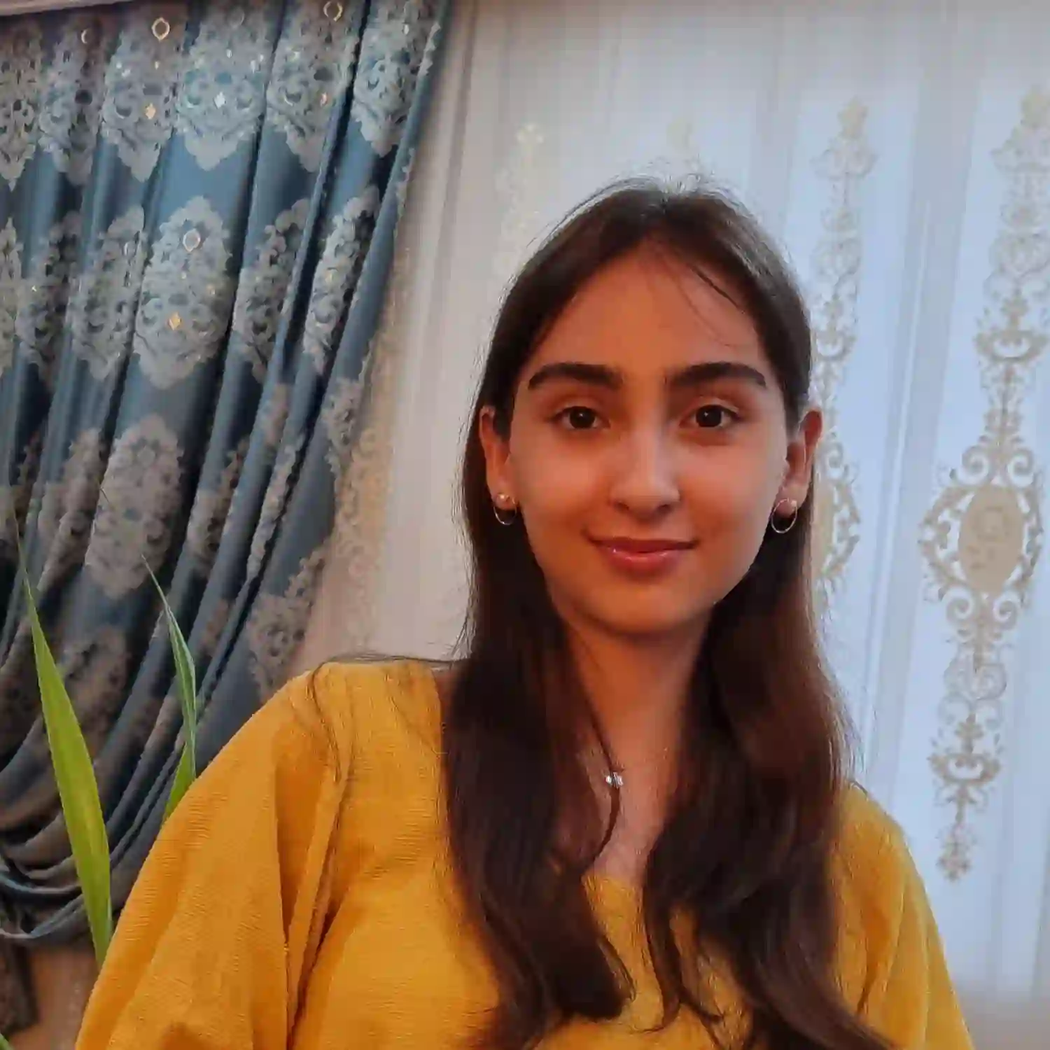 نادیا محمدی